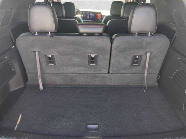 Used 2025 Chevrolet Traverse Z71 AWD/4WD image 6
