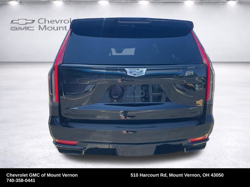 Used 2024 Cadillac Escalade ESV Sport w/ LPO, ONYX Package AWD/4WD image 38