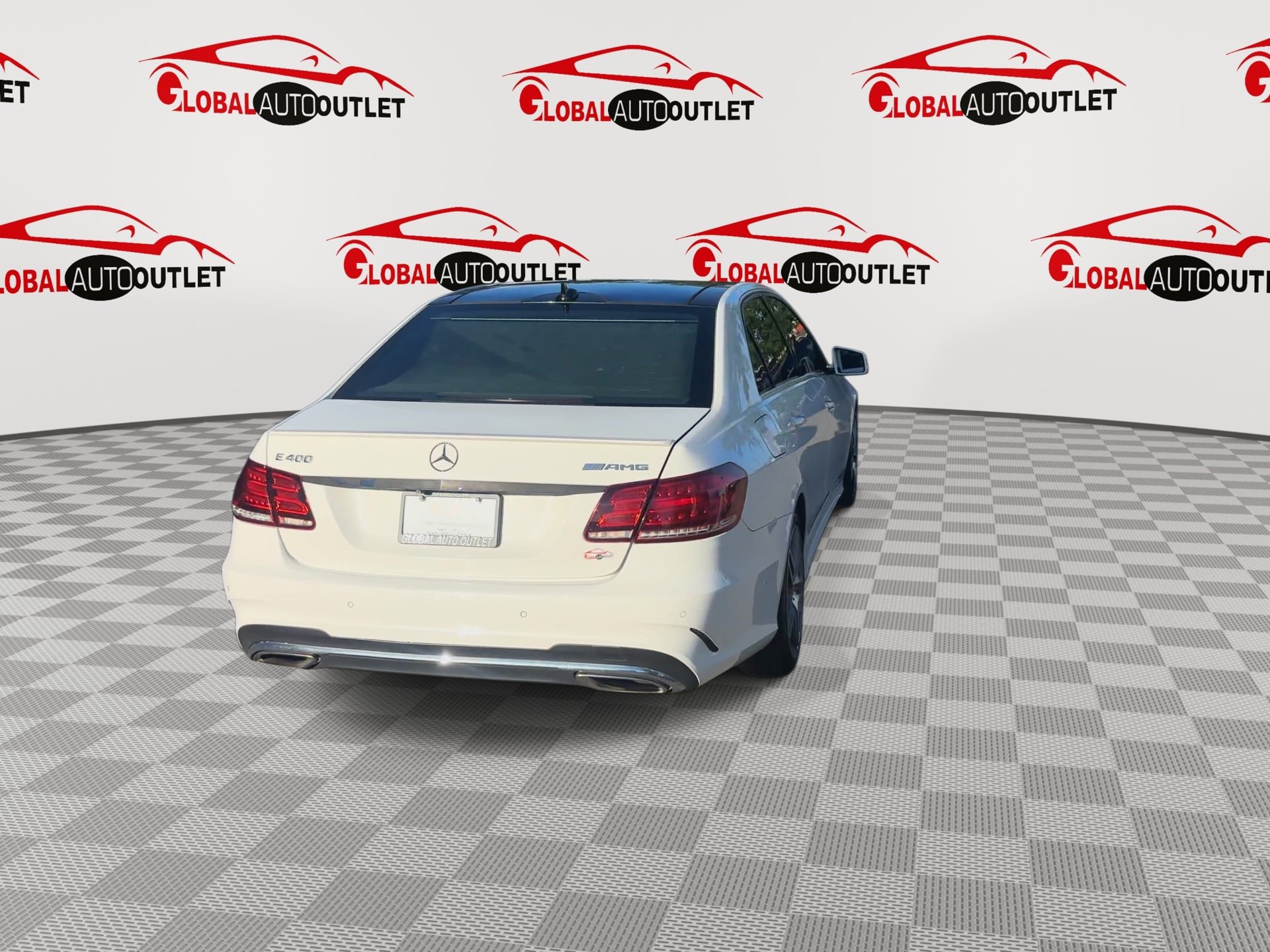 Used 2016 Mercedes-Benz E 400 Sedan image 7