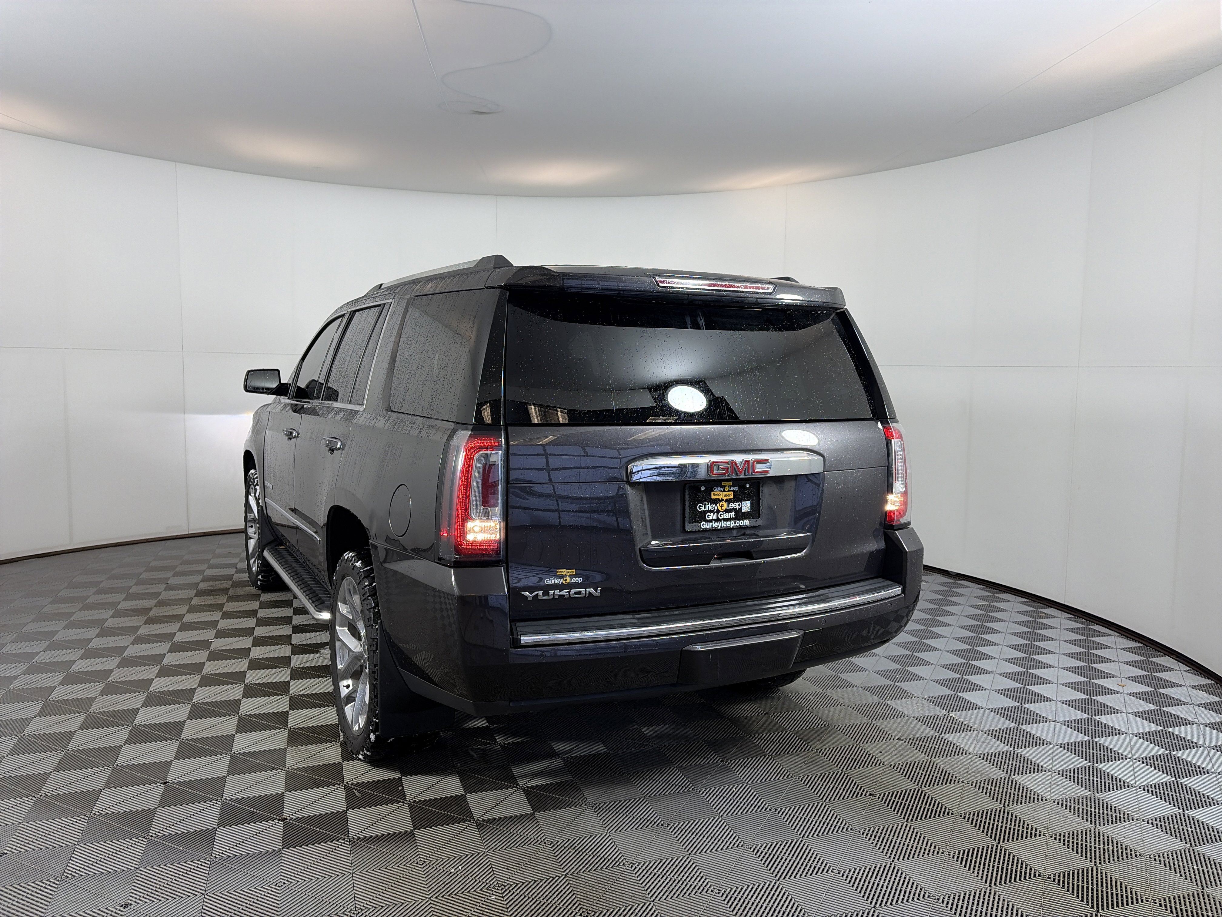 Used 2018 GMC Yukon Denali image 8