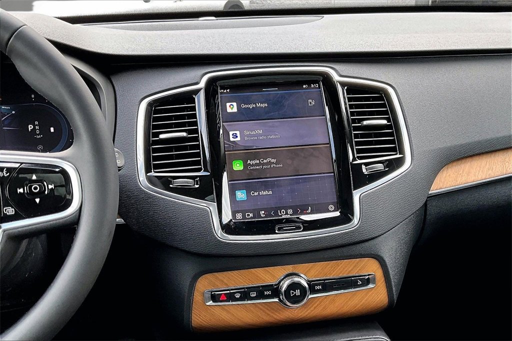 Certified 2023 Volvo XC90 B6 Plus image 8