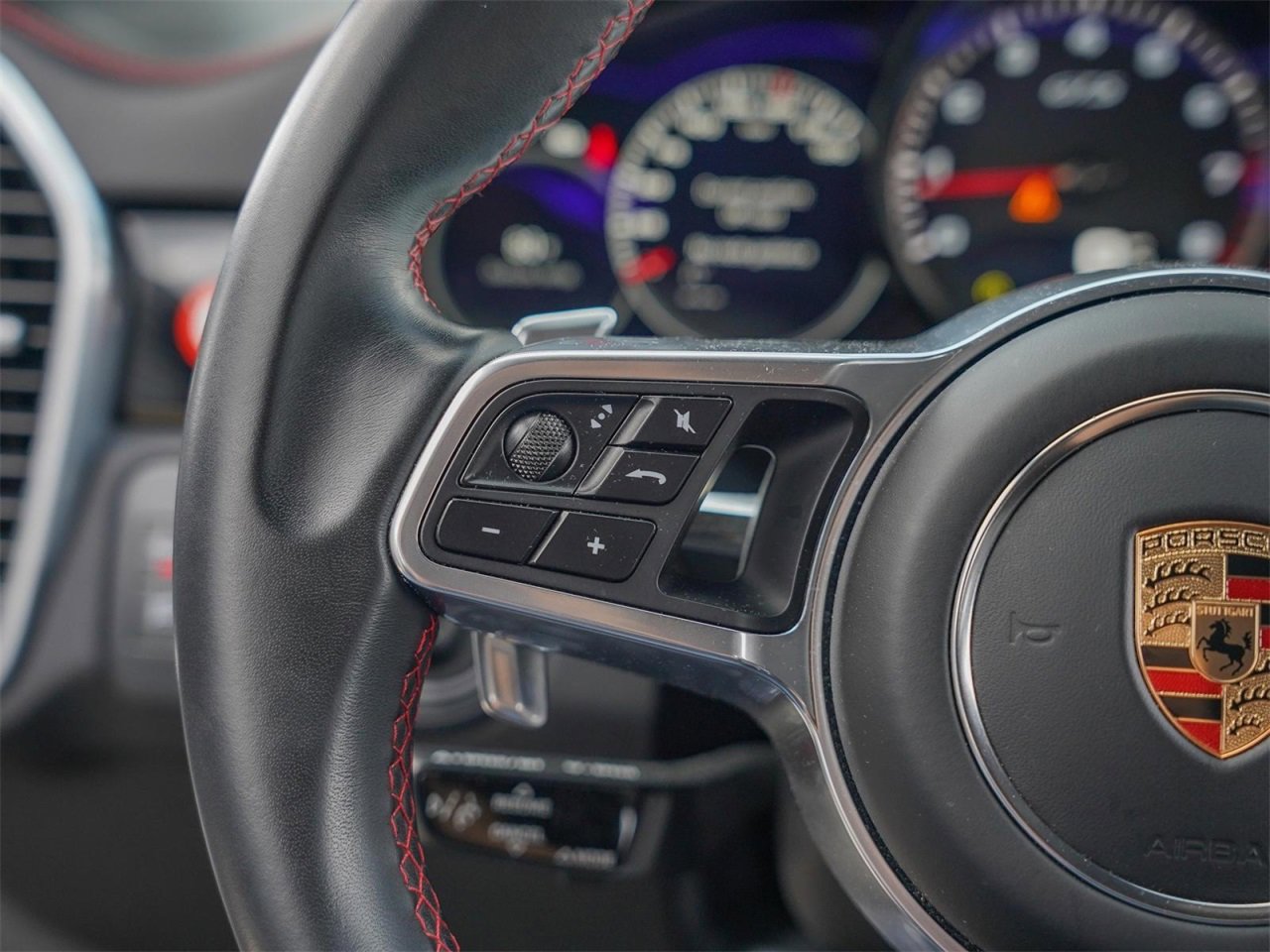 Certified 2023 Porsche Cayenne GTS image 20