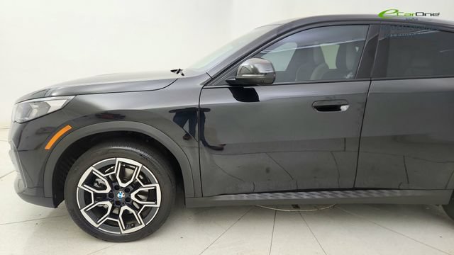 Used 2025 BMW X2 xDrive28i w/ Premium Package AWD/4WD image 9