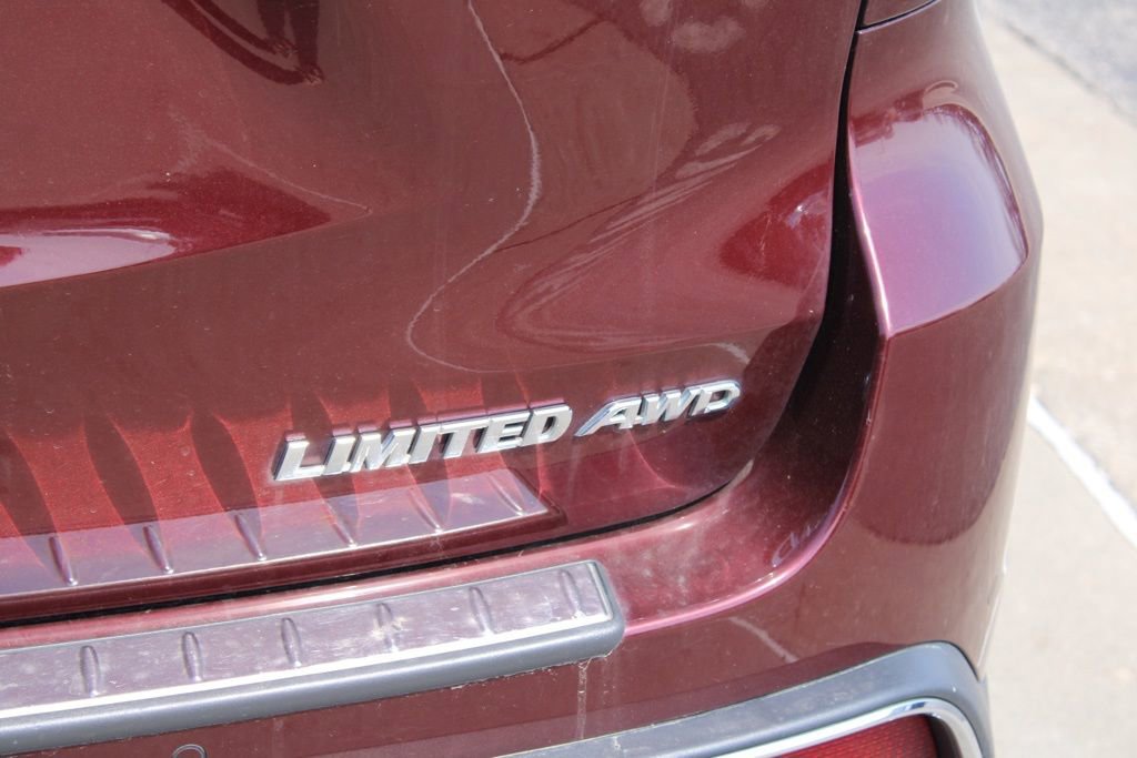 Used 2019 Toyota Highlander Limited image 9