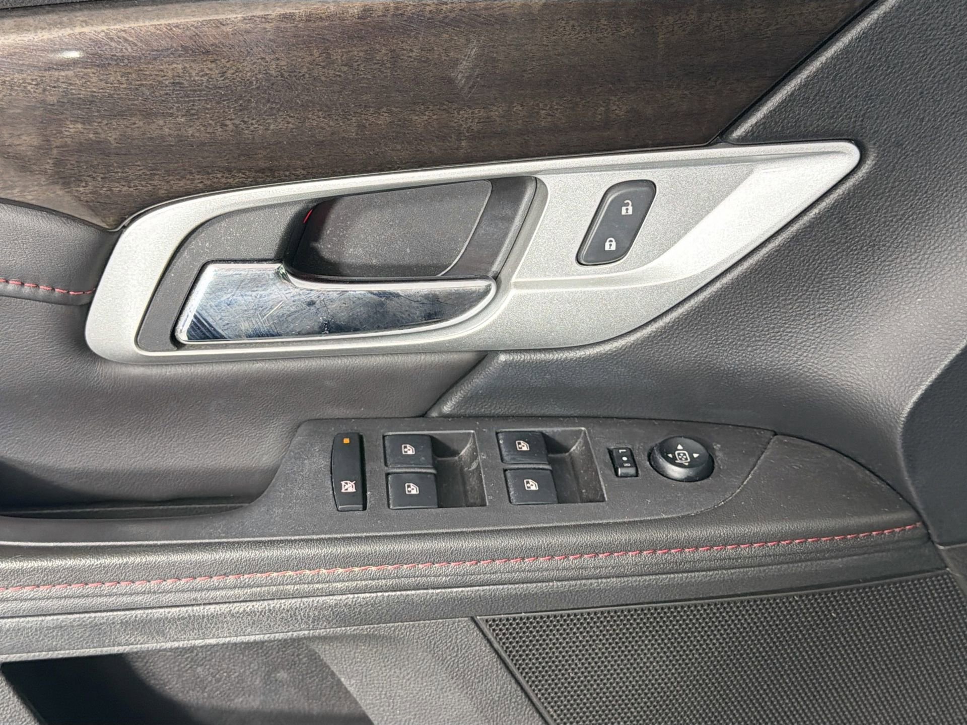 Used 2013 GMC Terrain Denali image 21