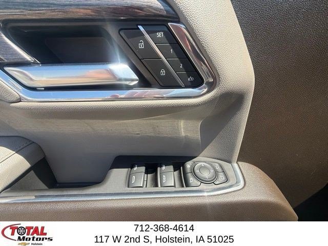 Used 2023 Chevrolet Silverado 1500 LTZ AWD/4WD image 10