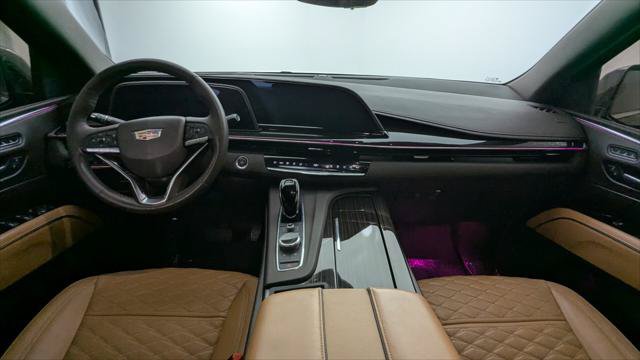 Used 2022 Cadillac Escalade ESV Premium Luxury AWD/4WD image 27