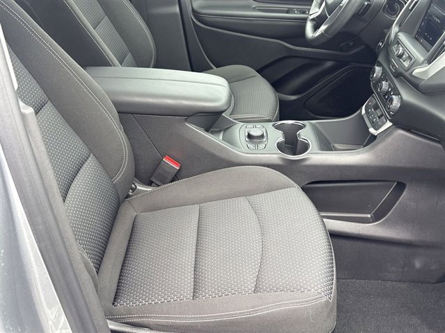 Used 2024 GMC Terrain SLE w/ Driver Convenience Package FWD image 26