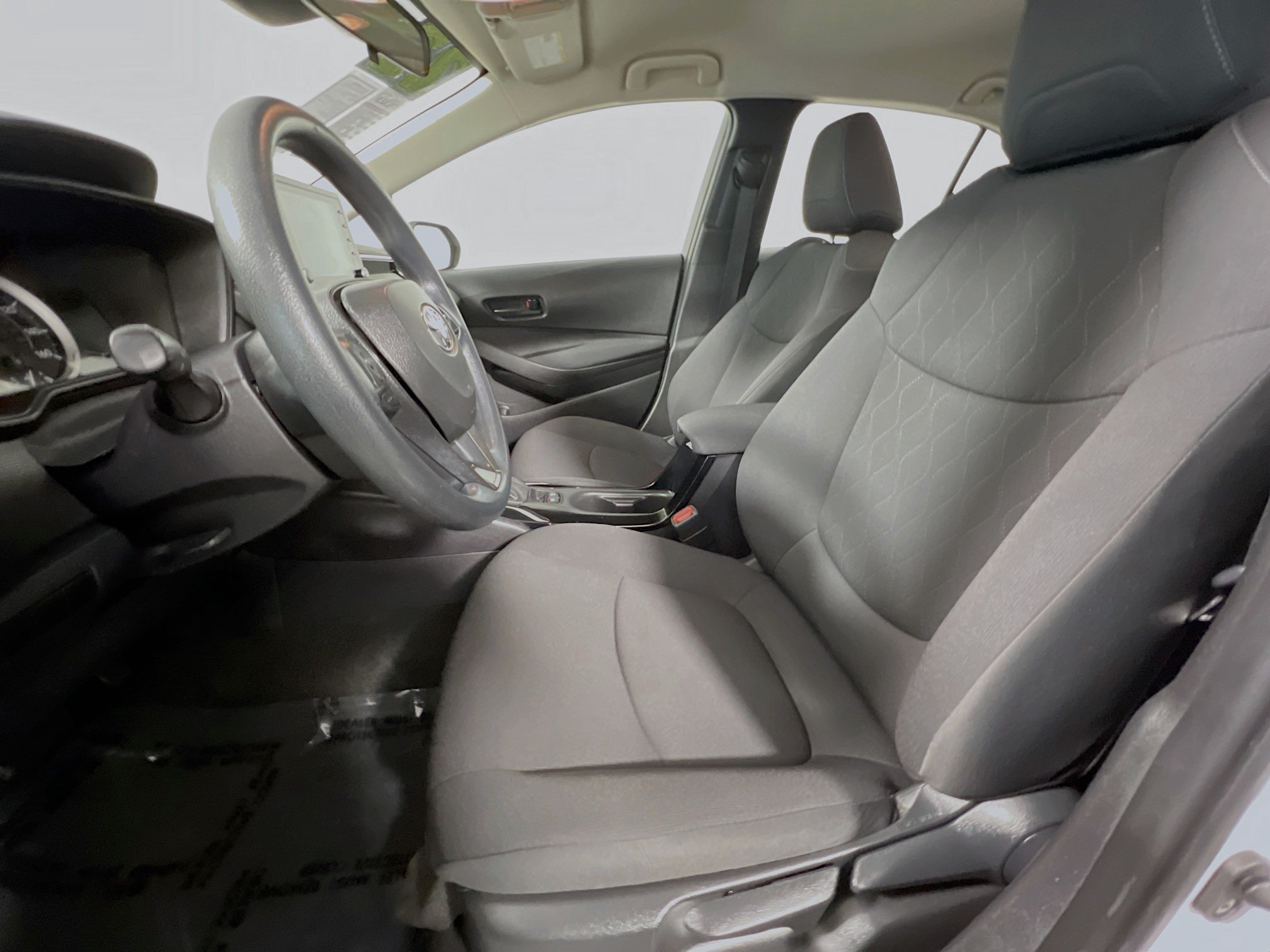 Used 2022 Toyota Corolla LE FWD image 15