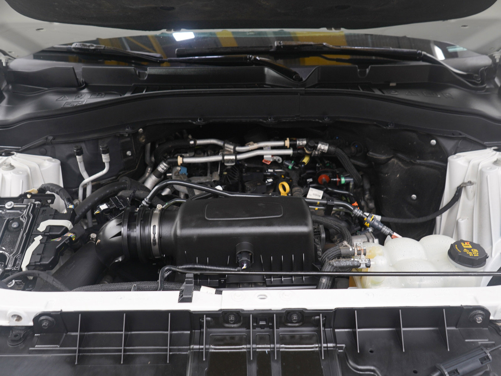 Used 2021 Ford Explorer XLT w/ XLT Sport Appearance Package image 32