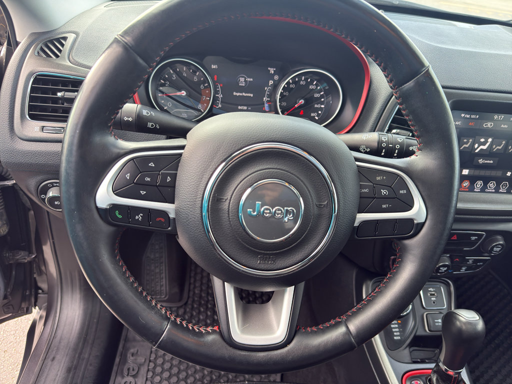 Used 2019 Jeep Compass Trailhawk w/ Leather Interior Group AWD/4WD image 16