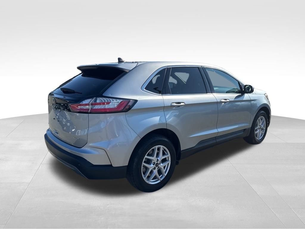 Used 2024 Ford Edge SEL image 6