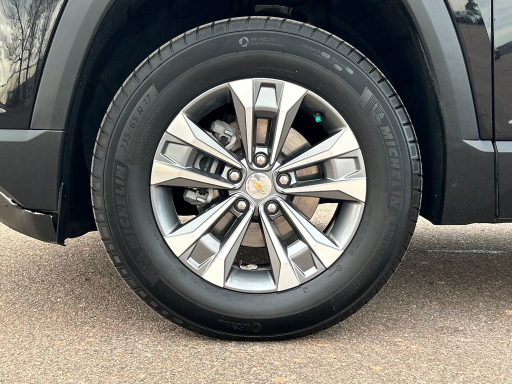 Used 2025 Chevrolet Equinox LT w/ Convenience Package II image 26