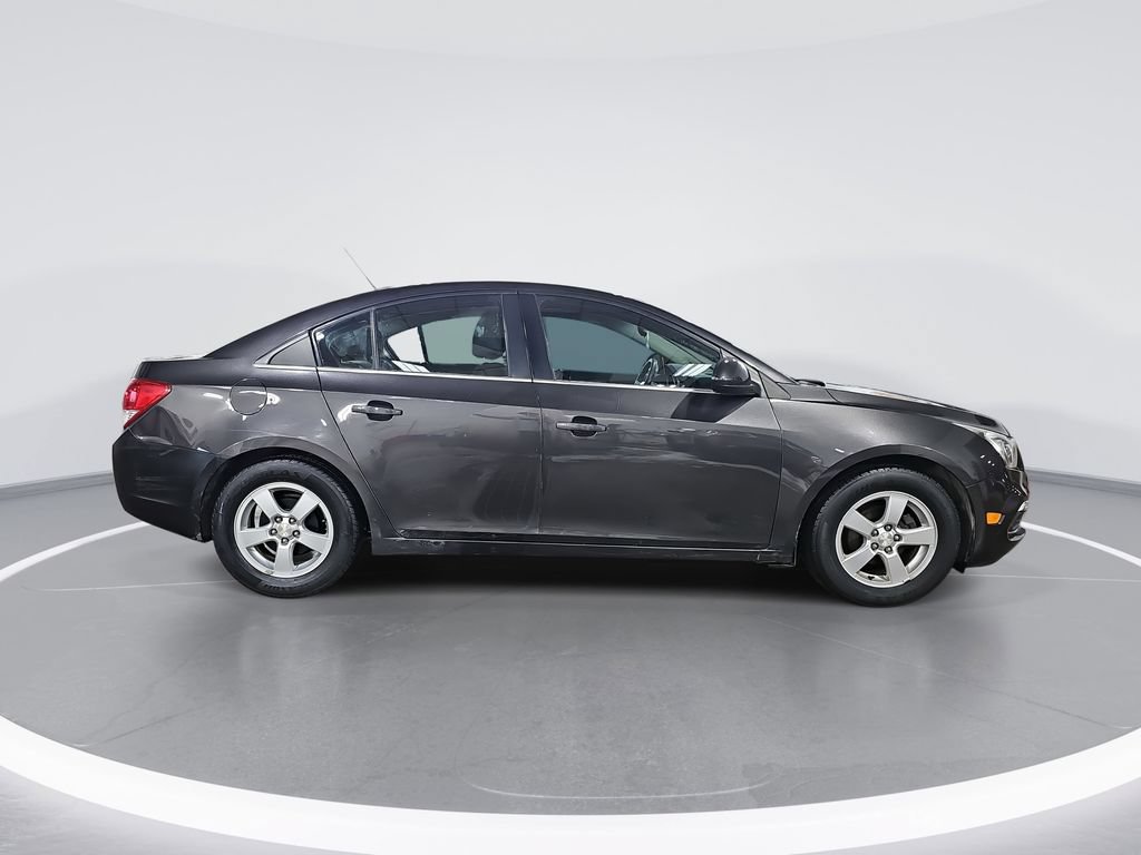 Certified 2016 Chevrolet Cruze LT w/ Technology Package FWD image 2