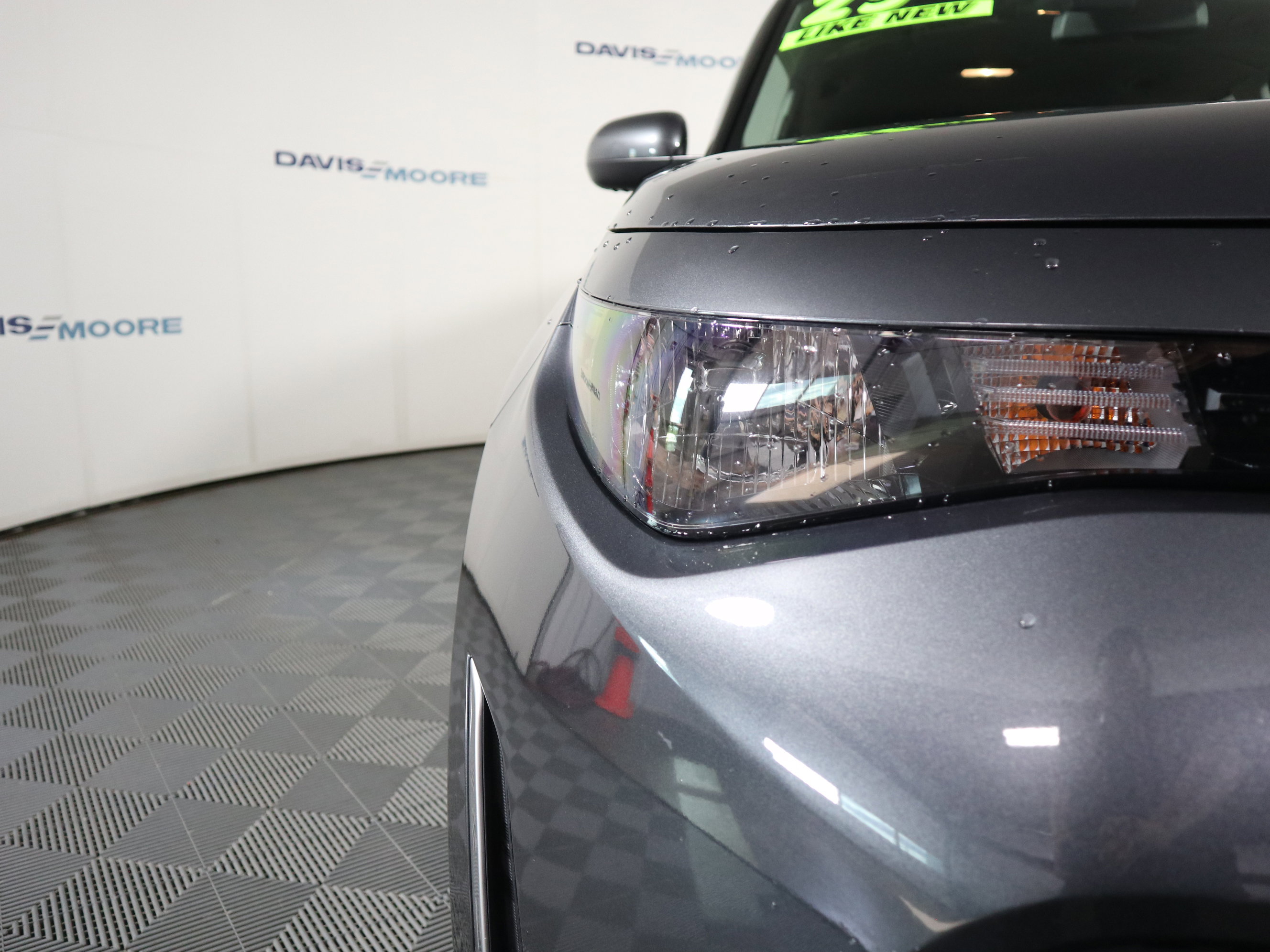 Used 2025 Kia Soul LX w/ LX Technology Package FWD image 3