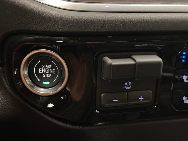 New 2026 GMC Sierra 1500 SLT w/ SLT Premium Plus Package AWD/4WD image 12
