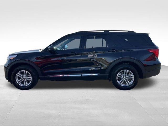 Used 2022 Ford Explorer XLT image 4