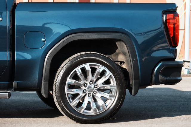 Used 2023 GMC Sierra 1500 Denali w/ Denali Reserve Package AWD/4WD image 12