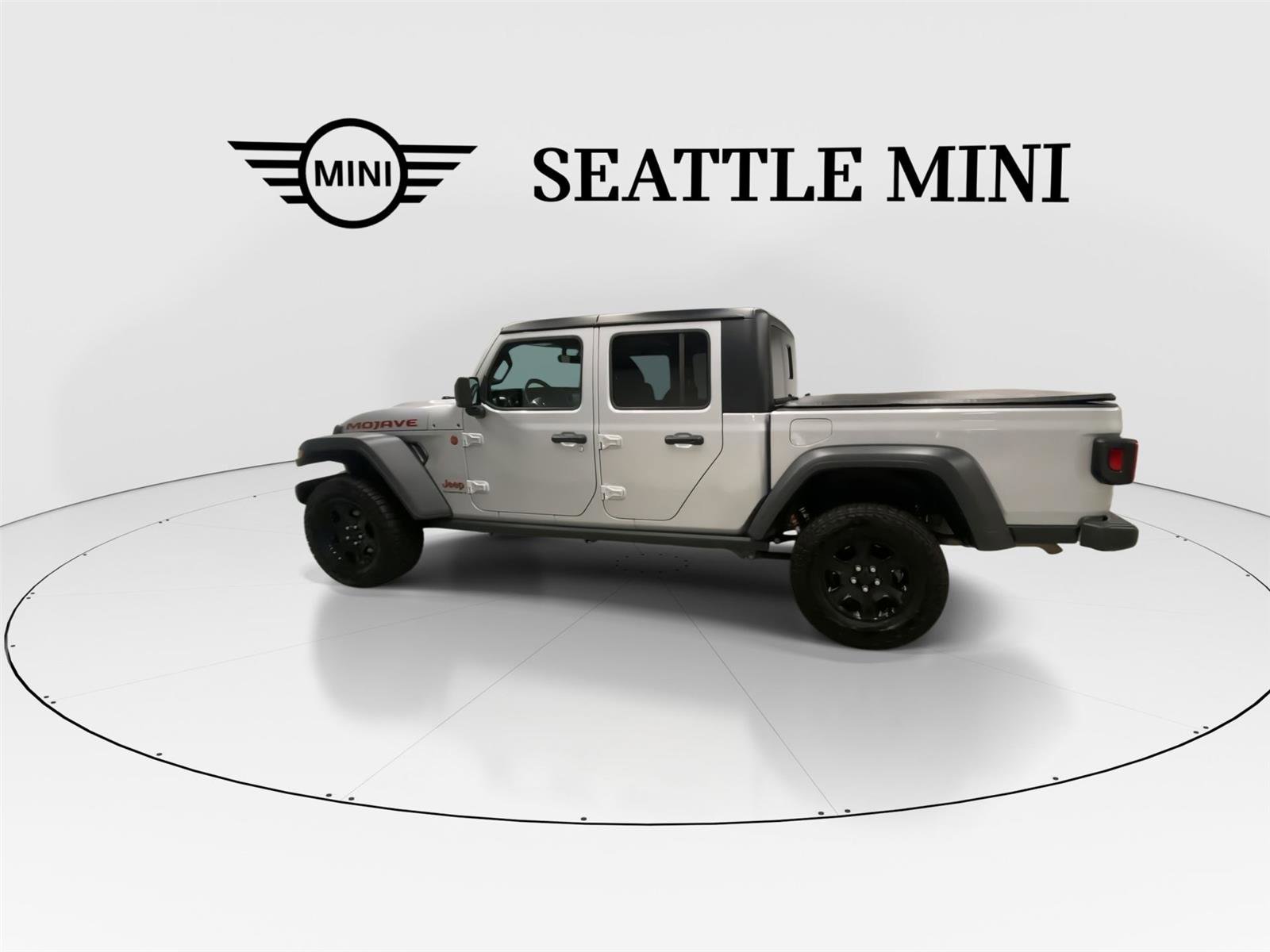 Used 2023 Jeep Gladiator Mojave w/ Cold Weather Group image 7