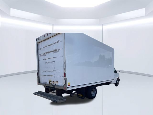 Used 2018 Chevrolet Express 3500 Extended RWD image 5