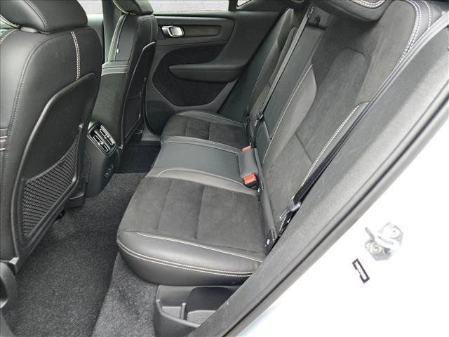 Used 2021 Volvo XC40 P8 Recharge w/ Advanced Package image 18