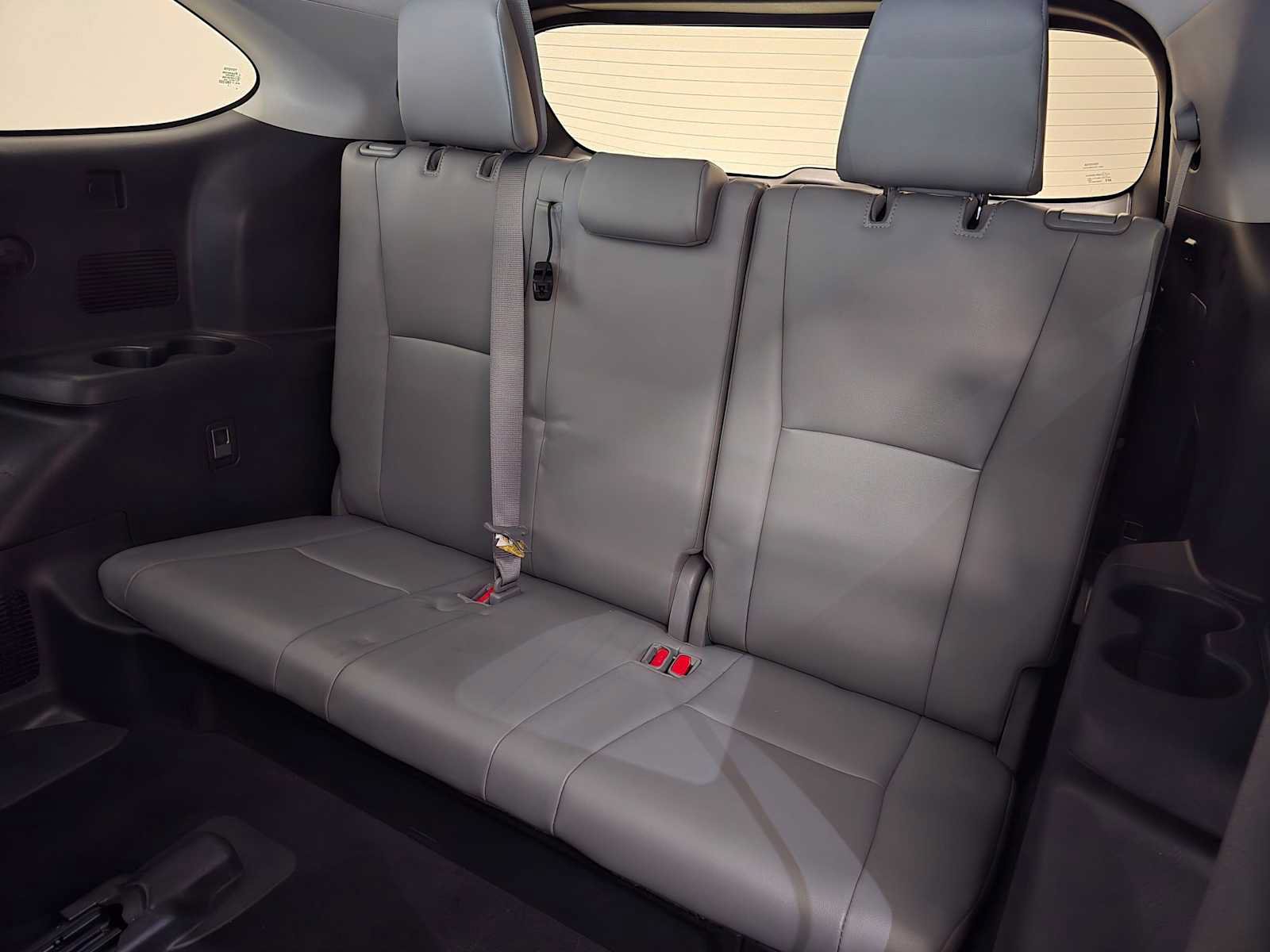 Certified 2020 Toyota Highlander XLE AWD/4WD image 24