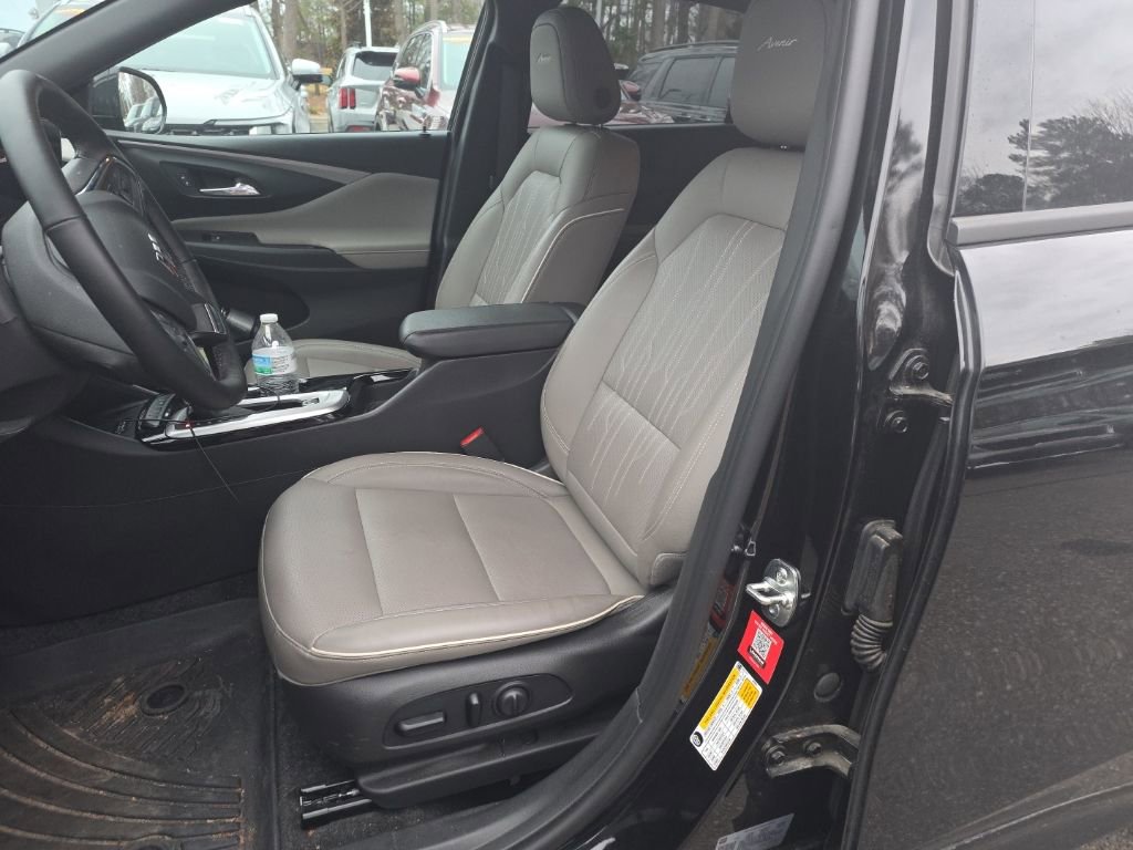 Used 2025 Buick Envista Avenir image 12