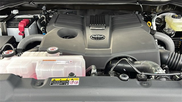 New 2026 Toyota Tundra Limited w/ TRD Off-Road Package image 32