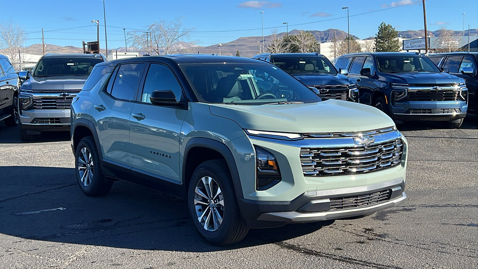 New 2026 Chevrolet Equinox LT w/ Convenience Package II image 3