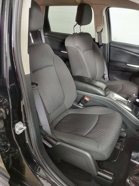 Used 2017 Dodge Journey SE image 17