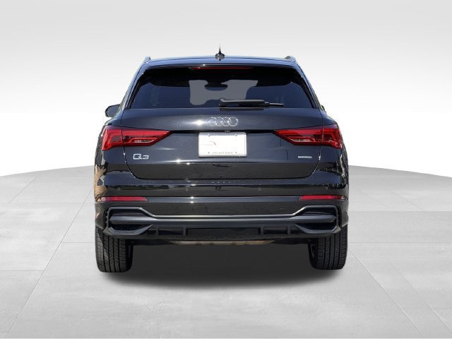 Used 2020 Audi Q3 2.0T Premium w/ Convenience Package AWD/4WD image 4