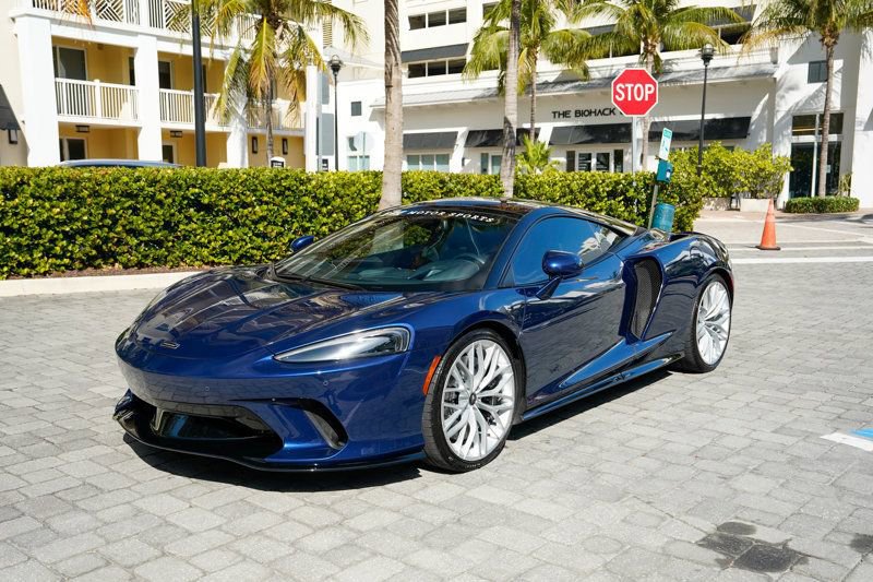 Used 2023 McLaren GT image 2
