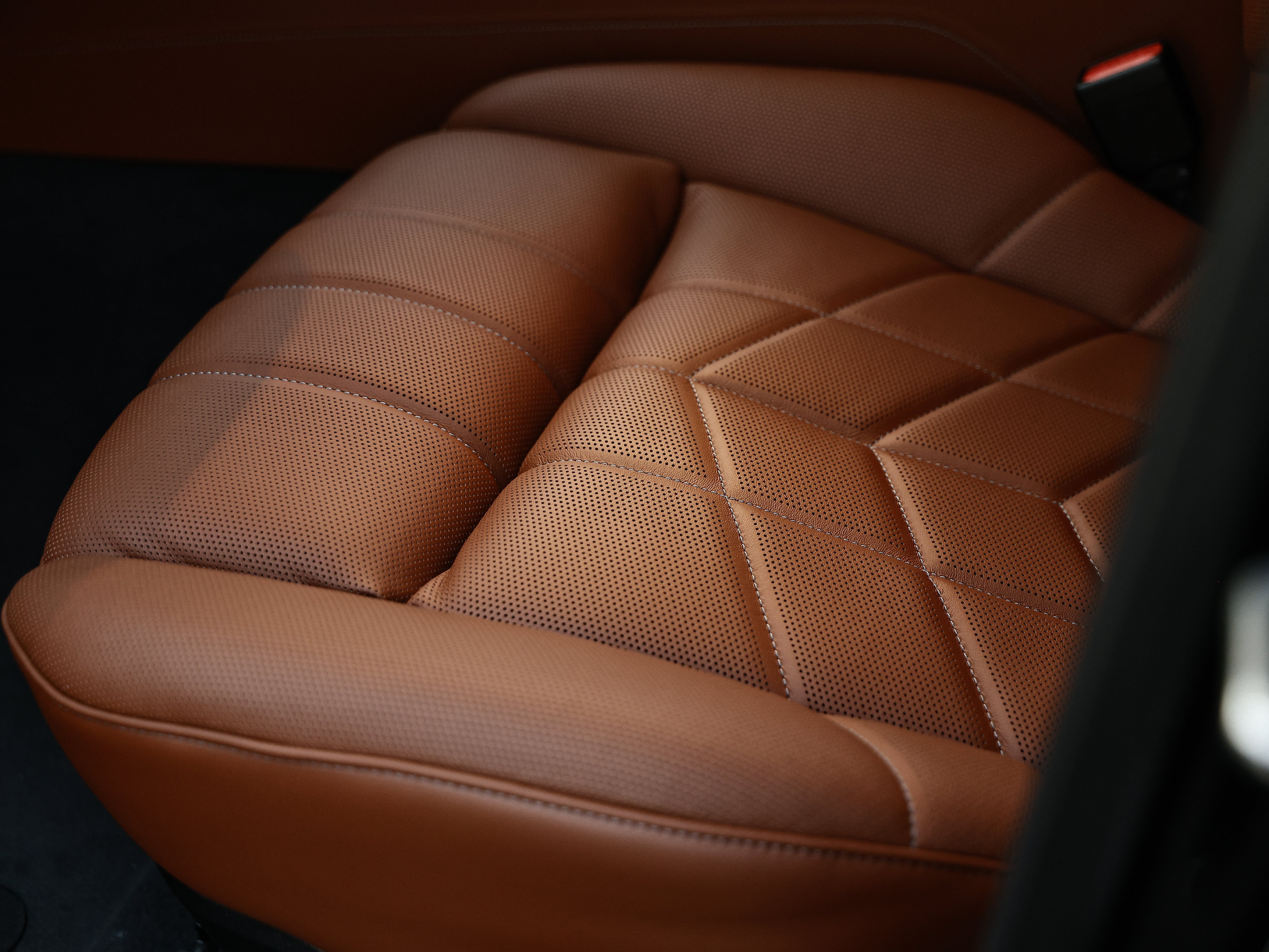 New 2027 BMW 740i w/ Executive Package RWD image 23