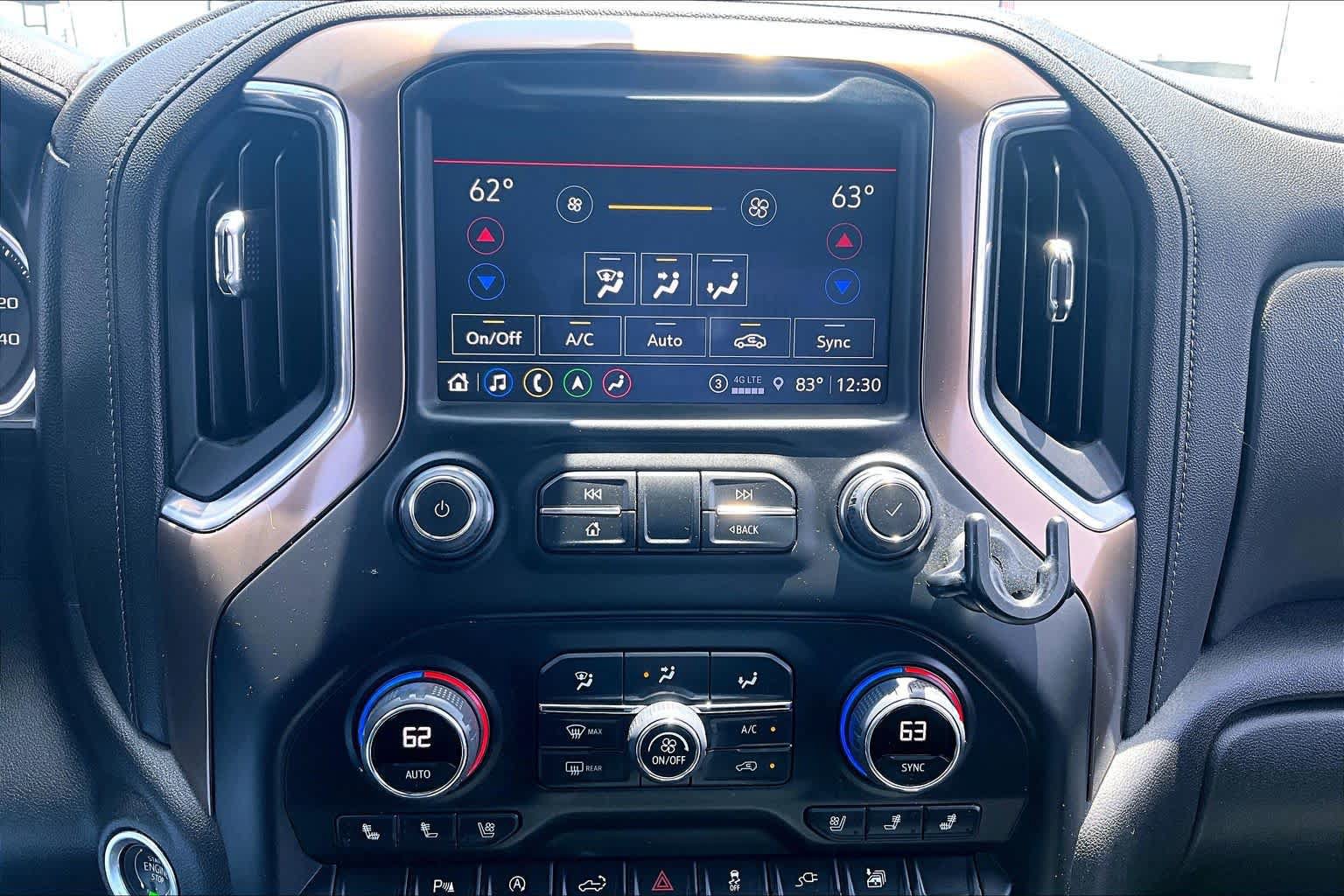 Used 2022 Chevrolet Silverado 1500 High Country AWD/4WD image 34