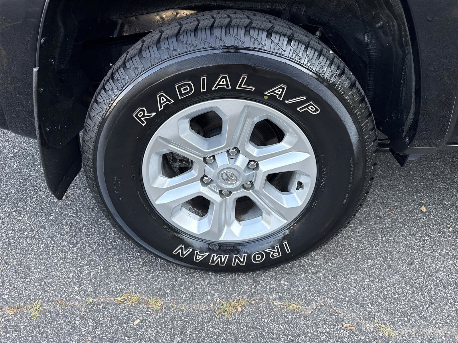 Used 2023 Toyota 4Runner SR5 Premium image 25