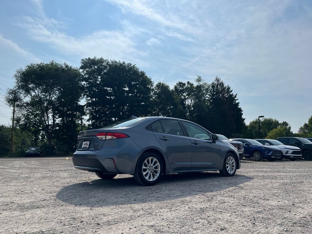 Used 2022 Toyota Corolla LE w/ LE Convenience Package FWD image 7