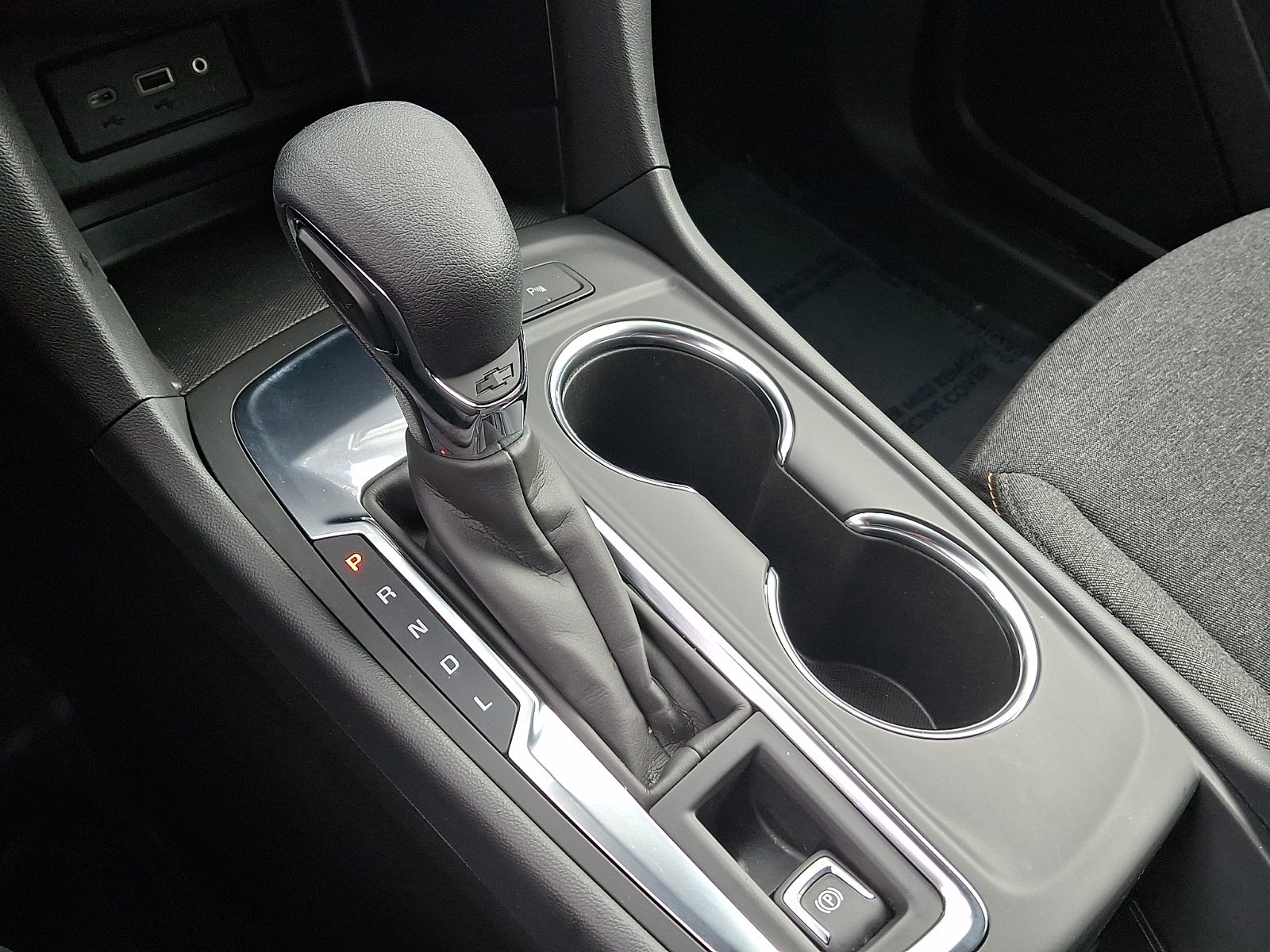 Used 2024 Chevrolet Equinox LT FWD image 14