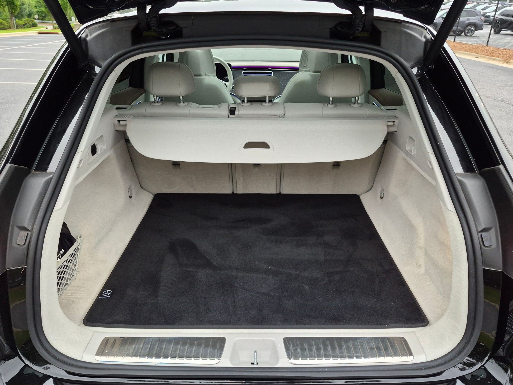 Certified 2023 Mercedes-Benz EQE 500 4MATIC SUV image 32