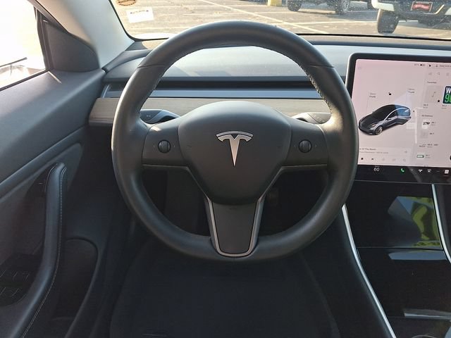 Used 2019 Tesla Model 3 Mid Range RWD image 19