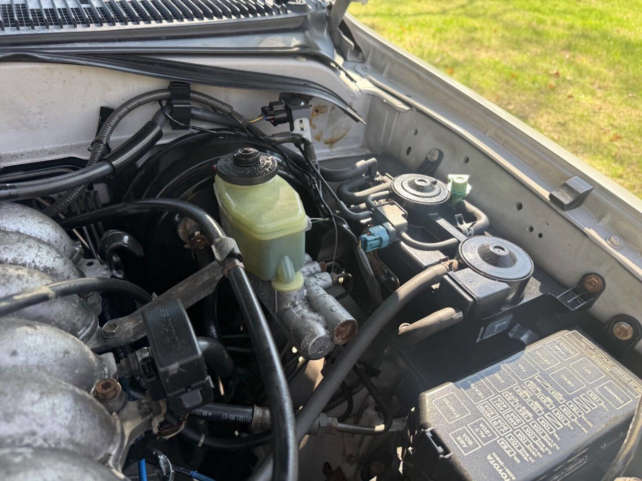 Used 2000 Toyota 4Runner SR5 image 56