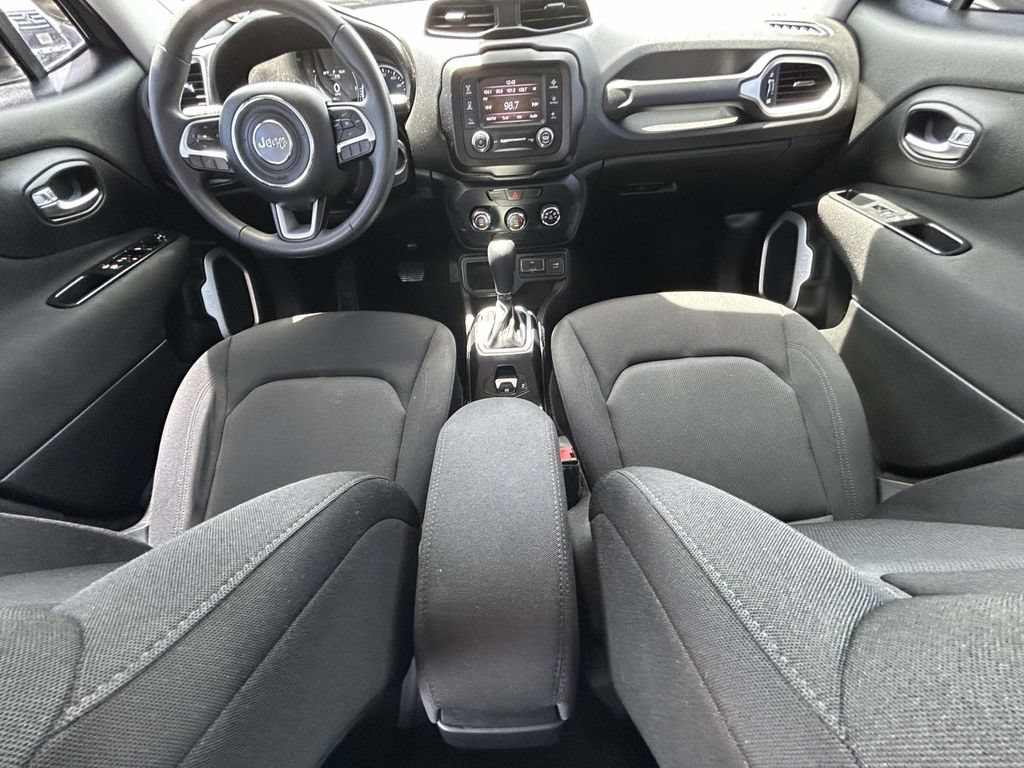 Used 2018 Jeep Renegade Sport w/ Power & Air Group FWD image 12