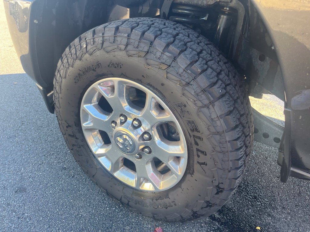 Used 2024 RAM 2500 Laramie AWD/4WD image 10