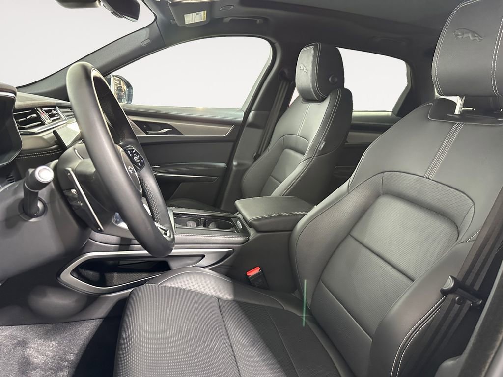 Used 2026 Jaguar F-PACE R-Dynamic S AWD/4WD image 9