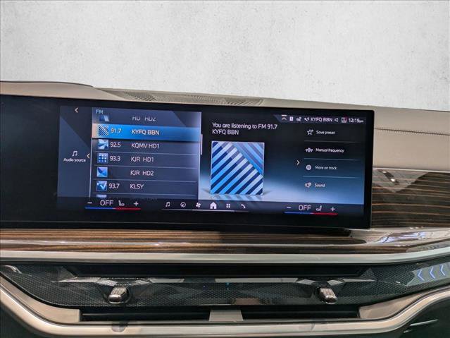 Used 2025 BMW X5 xDrive50e w/ M Sport Package image 18