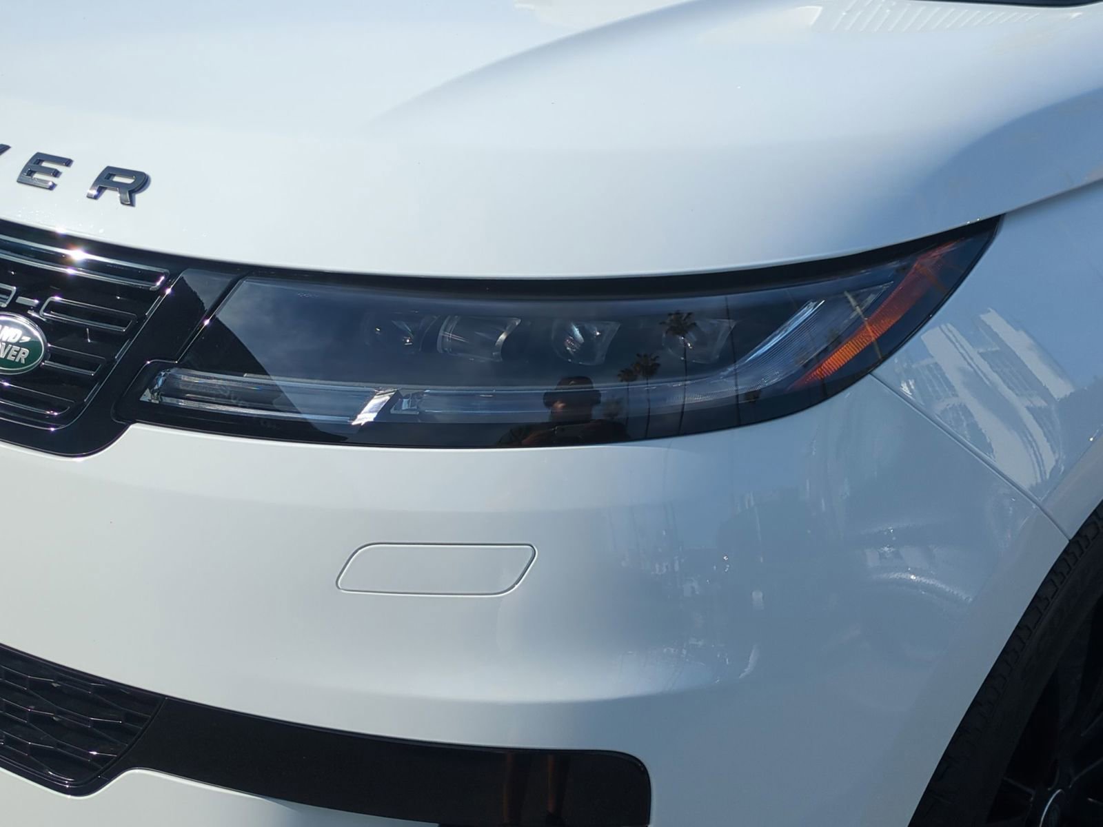 Used 2025 Land Rover Range Rover Sport Dynamic SE image 10