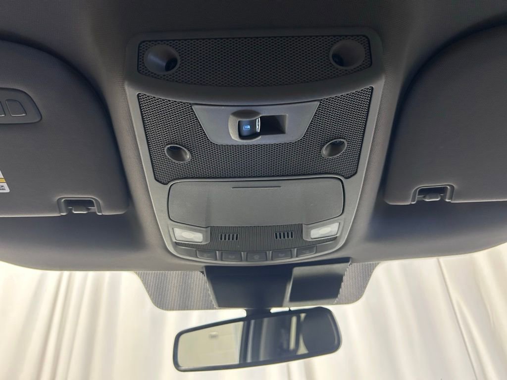 Used 2020 Ford F150 Lariat w/ Equipment Group 502A Luxury AWD/4WD image 20