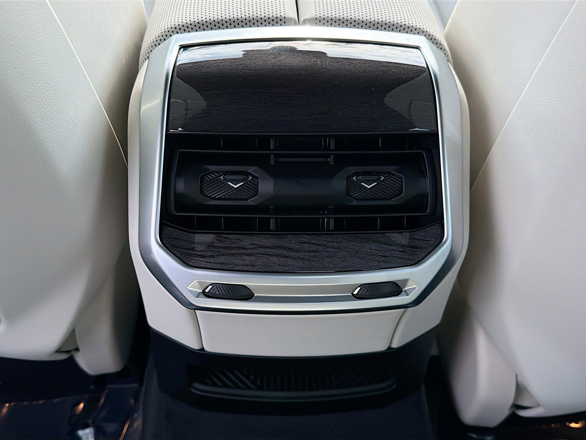 New 2026 BMW 760i xDrive w/ Executive Package image 20