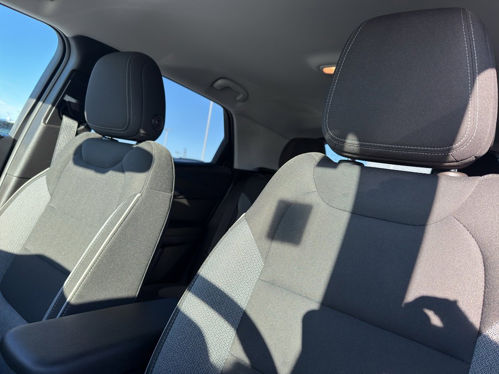 Used 2023 Chevrolet TrailBlazer LT w/ Convenience Package image 27