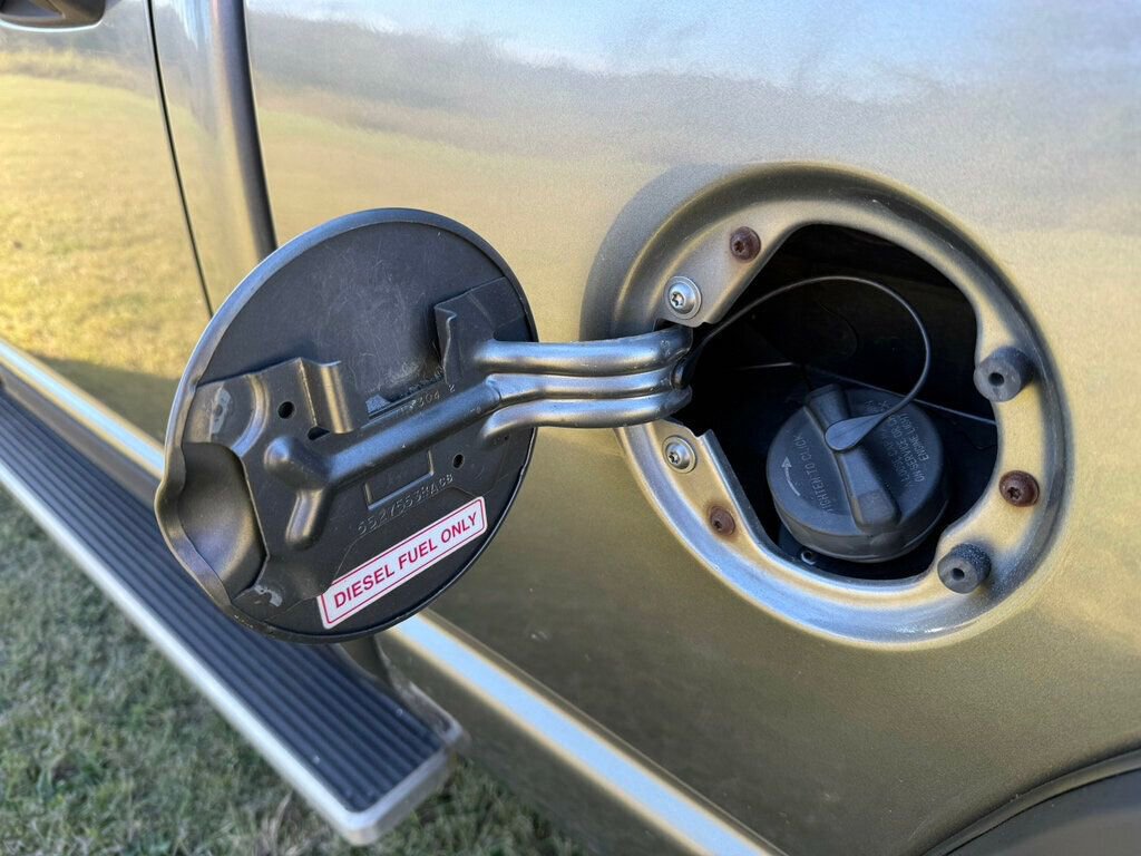 Used 2005 Dodge Ram 2500 Truck SLT image 16