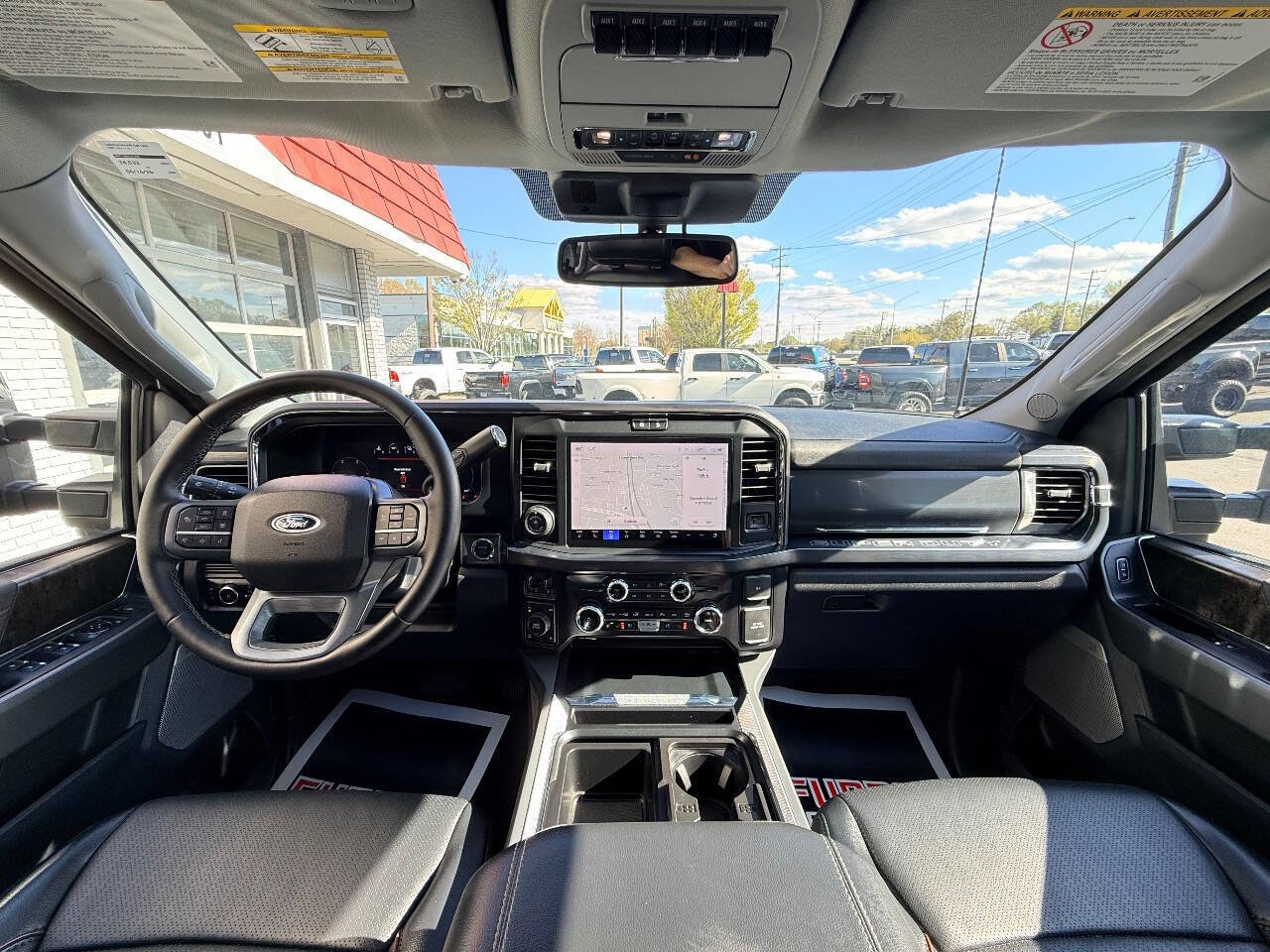 Used 2025 Ford F250 Lariat w/ Lariat Ultimate Package image 38